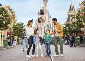 coach trip to disneyland paris