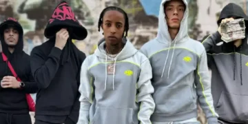 The Charm of Syna World Hoodies: A Mix Of Fashion